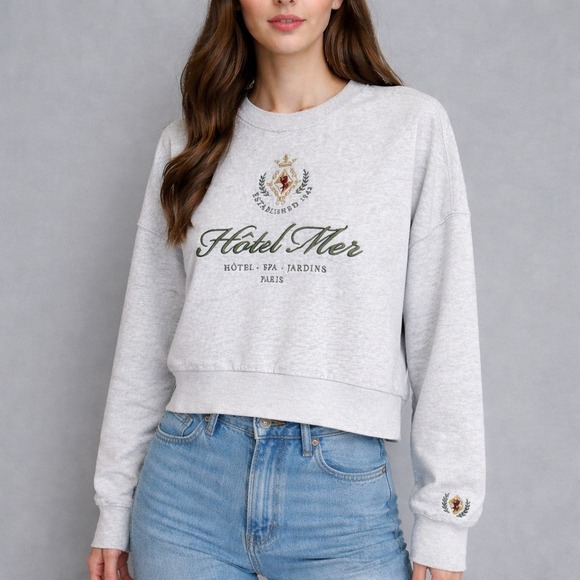 Abercrombie & Fitch Tops - Abercrombie Fitch Soft A&F Gray Embroidered Hotel Mer Sweatshirt Size Large